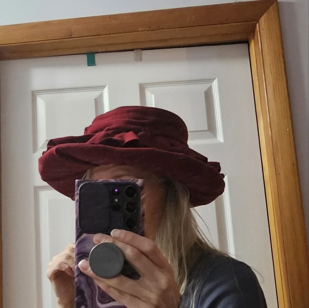 Georgia Hughes New York Handmade maroon / deep burgundy ruffled fancy hat